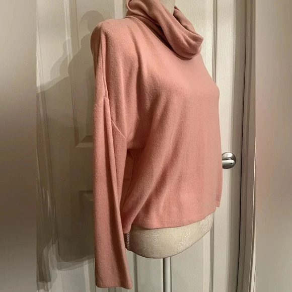 Z Supply The Soft Spun Skimmer Mock Pullover Light Pink Size XS - Picture 9 of 11